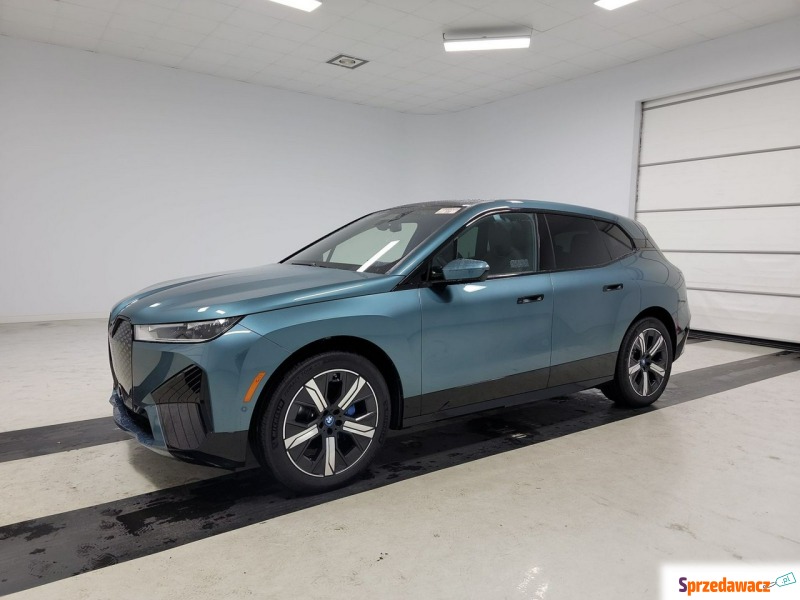 BMW   SUV 2024,  0.0 zasilanie elektryczne - Na sprzedaż za 314 880 zł - Katowice