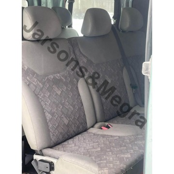 Opel Vivaro 2002,  1.9 diesel - Na sprzedaż za 19 000 zł - Skoczów - zdjęcie 5
