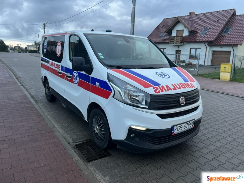 Fiat Talento 2,0 JTD karetka ambulans ambulance - Pojazdy specjalistyczne - Gostyń