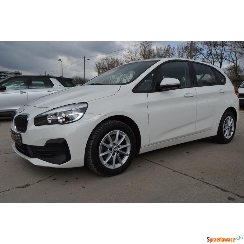 BMW Seria 2  Kombi 2021,  1.5 diesel - Na sprzedaż za 89 999 zł - Warszawa