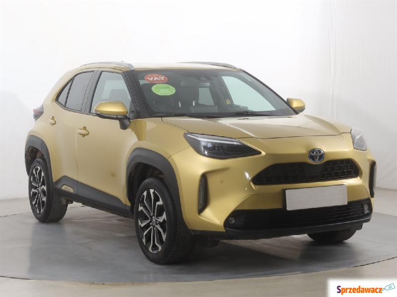 Toyota Yaris  SUV 2022,  1.5 benzyna - Na sprzedaż za 83 739 zł - Katowice