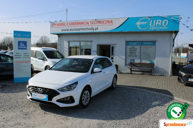 Hyundai i30  Hatchback 2022,  1.5 benzyna - Na sprzedaż za 63 900 zł - Warszawa