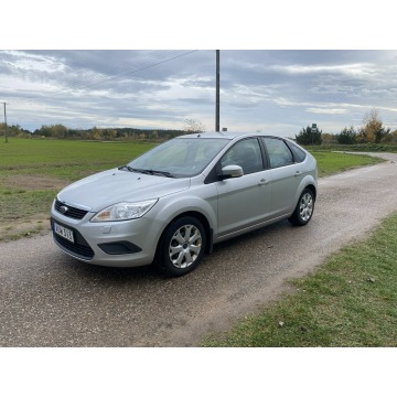 Ford Focus - 2.0 benzyna