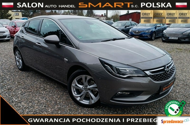 Opel Astra  Hatchback 2015,  1.6 diesel - Na sprzedaż za 45 900 zł - Rydułtowy