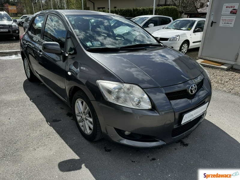 Toyota Auris  Hatchback 2010,  2.0 diesel - Na sprzedaż za 13 900 zł - Gdów