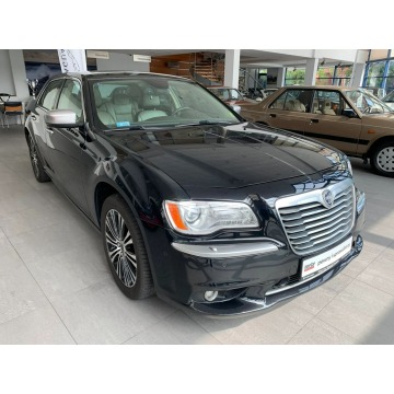 Lancia Thema  Sedan/Limuzyna 2013,  3.6 benzyna, automat - Na sprzedaż za 72 900 zł - Kraków - zdjęcie 3