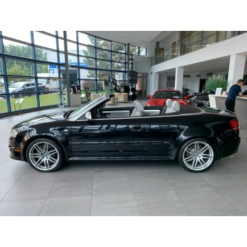 Audi RS4  Kabriolet 2008,  4.2 benzyna - Na sprzedaż za 247 499 zł - Kraków - zdjęcie 5