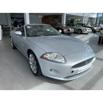 Jaguar XK  Kabriolet 2008,  4.2 benzyna, automat - Na sprzedaż za 85 900 zł - Kraków - zdjęcie 3