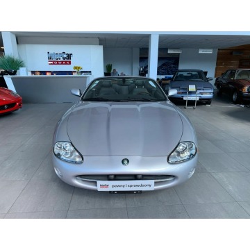 Jaguar XK  Kabriolet 2001,  4.0 benzyna, automat - Na sprzedaż za 160 000 zł - Kraków - zdjęcie 2
