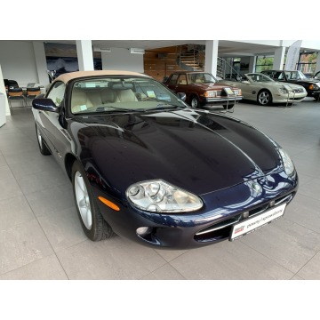 Jaguar XK  Kabriolet 1999,  4.0 benzyna, automat - Na sprzedaż za 96 900 zł - Kraków - zdjęcie 11