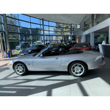 Jaguar XK  Kabriolet 2001,  4.0 benzyna, automat - Na sprzedaż za 160 000 zł - Kraków - zdjęcie 5