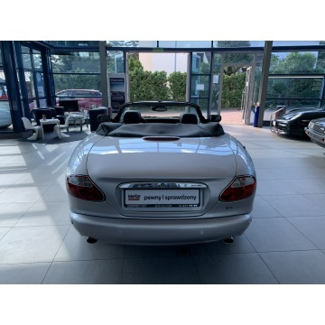 Jaguar XK  Kabriolet 2001,  4.0 benzyna, automat - Na sprzedaż za 160 000 zł - Kraków - zdjęcie 7
