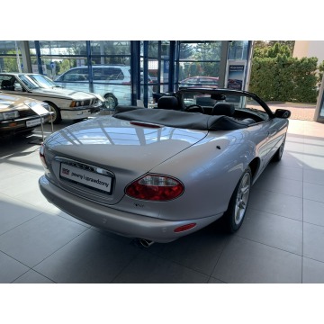 Jaguar XK  Kabriolet 2001,  4.0 benzyna, automat - Na sprzedaż za 160 000 zł - Kraków - zdjęcie 6