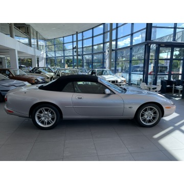 Jaguar XK  Kabriolet 2001,  4.0 benzyna, automat - Na sprzedaż za 160 000 zł - Kraków - zdjęcie 12