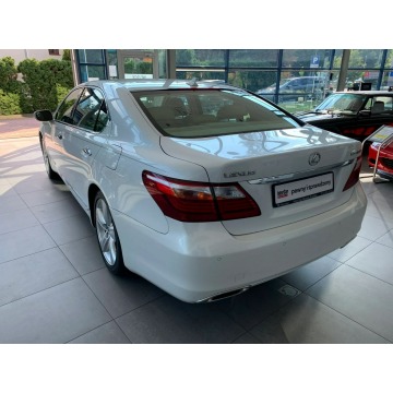 Lexus LS  Sedan/Limuzyna 2010,  4.6 benzyna, automat - Na sprzedaż za 109 800 zł - Kraków - zdjęcie 9