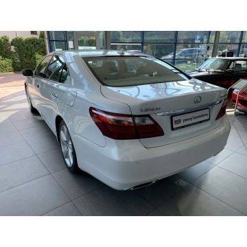 Lexus LS  Sedan/Limuzyna 2010,  4.6 benzyna, automat - Na sprzedaż za 108 900 zł - Kraków - zdjęcie 8