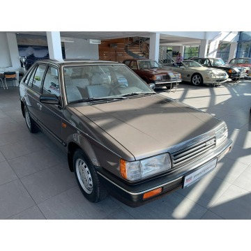Mazda 323  Liftback 1986,  1.6 benzyna - Na sprzedaż za 79 899 zł - Kraków - zdjęcie 3