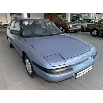 Mazda 323F  Hatchback 1990,  1.8 benzyna - Na sprzedaż za 79 899 zł - Kraków - zdjęcie 6