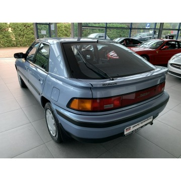 Mazda 323F  Hatchback 1990,  1.8 benzyna - Na sprzedaż za 79 899 zł - Kraków - zdjęcie 11