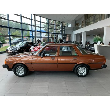 Mazda 626  Sedan/Limuzyna 1983,  1.6 benzyna - Na sprzedaż za 84 899 zł - Kraków - zdjęcie 5