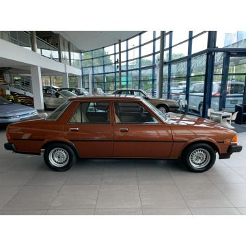 Mazda 626  Sedan/Limuzyna 1983,  1.6 benzyna - Na sprzedaż za 84 899 zł - Kraków - zdjęcie 4