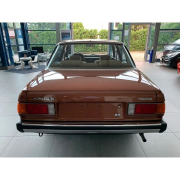 Mazda 626  Sedan/Limuzyna 1983,  1.6 benzyna - Na sprzedaż za 84 899 zł - Kraków - zdjęcie 8