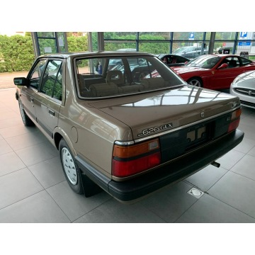 Mazda 626  Sedan/Limuzyna 1986,  2.0 benzyna, automat - Na sprzedaż za 84 899 zł - Kraków - zdjęcie 8