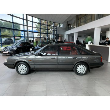 Mazda 626  Liftback 1986,  2.0 benzyna, automat - Na sprzedaż za 84 900 zł - Kraków - zdjęcie 5