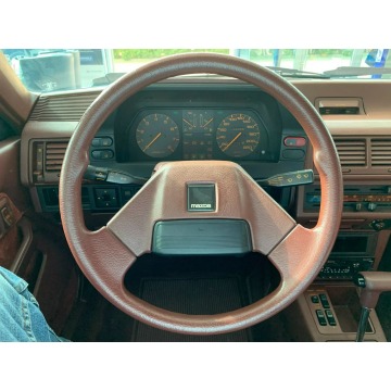 Mazda 626  Liftback 1986,  2.0 benzyna, automat - Na sprzedaż za 84 900 zł - Kraków - zdjęcie 11