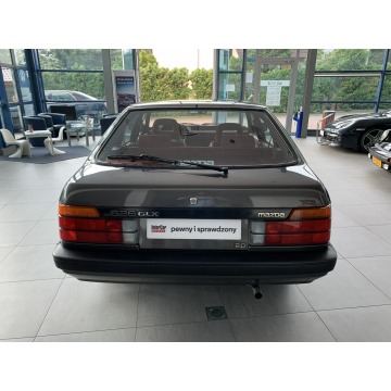 Mazda 626  Sedan/Limuzyna 1986,  2.0 benzyna, automat - Na sprzedaż za 84 900 zł - Kraków - zdjęcie 7