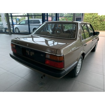 Mazda 626  Sedan/Limuzyna 1986,  2.0 benzyna, automat - Na sprzedaż za 84 899 zł - Kraków - zdjęcie 6