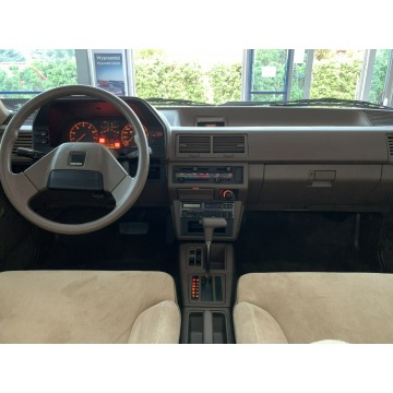 Mazda 626  Sedan/Limuzyna 1986,  2.0 benzyna, automat - Na sprzedaż za 84 899 zł - Kraków - zdjęcie 11