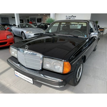 Mercedes - Benz W123  Sedan/Limuzyna 1981,  2.4 diesel, automat - Na sprzedaż za 98 900 zł - Kraków - zdjęcie 1