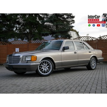 Klasyczny Mercedes W126 w wersji long