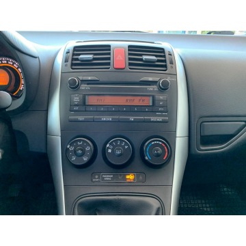 Toyota Auris  Liftback 2010,  1.4 diesel - Na sprzedaż za 39 900 zł - Kraków - zdjęcie 12