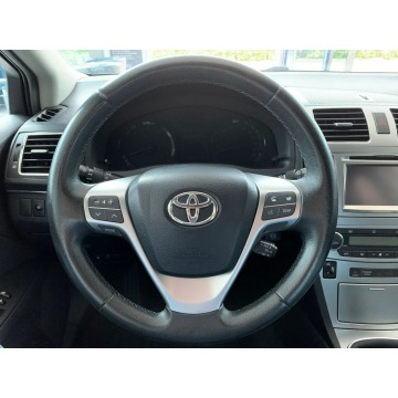 Toyota Avensis 2013,  2.0 diesel - Na sprzedaż za 64 900 zł - Kraków - zdjęcie 10