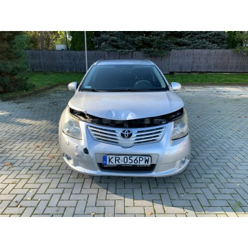 Toyota Avensis 2010,  2.0 diesel - Na sprzedaż za 17 900 zł - Kraków - zdjęcie 2