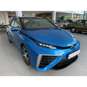 Toyota   Sedan/Limuzyna 2017 hybryda, automat - Na sprzedaż za 115 900 zł - Kraków - zdjęcie 3