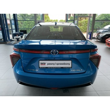 Toyota   Sedan/Limuzyna 2017 hybryda, automat - Na sprzedaż za 115 900 zł - Kraków - zdjęcie 7
