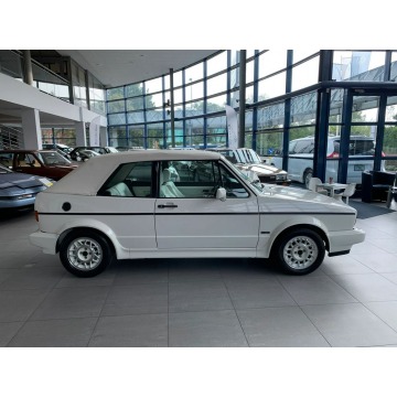 Volkswagen Golf  Kabriolet 1990,  1.8 benzyna - Na sprzedaż za 114 900 zł - Kraków - zdjęcie 12
