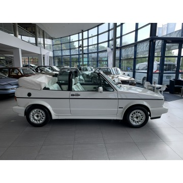 Volkswagen Golf  Kabriolet 1990,  1.8 benzyna - Na sprzedaż za 114 900 zł - Kraków - zdjęcie 4