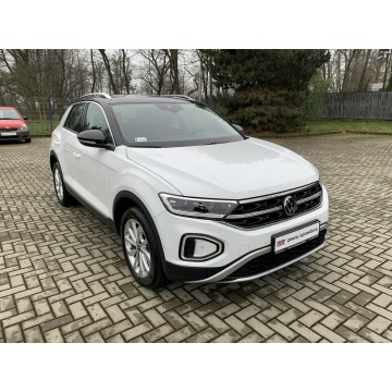 Volkswagen T-Roc  SUV 2022,  1.5 benzyna, automat - Na sprzedaż za 128 900 zł - Kraków - zdjęcie 3