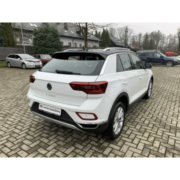 Volkswagen T-Roc  SUV 2022,  1.5 benzyna, automat - Na sprzedaż za 128 900 zł - Kraków - zdjęcie 6