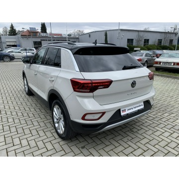 Volkswagen T-Roc  SUV 2022,  1.5 benzyna, automat - Na sprzedaż za 122 899 zł - Kraków - zdjęcie 8