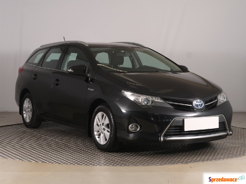 Toyota Auris  Kombi 2014,  1.8 benzyna - Na sprzedaż za 55 999 zł - Zabrze
