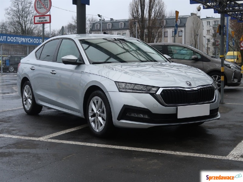 Skoda Octavia  Hatchback 2020,  1.5 benzyna - Na sprzedaż za 63 413 zł - Lublin