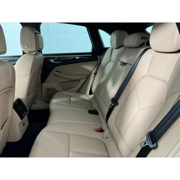 Porsche Macan  SUV 2024,  2.0 benzyna, automat - Na sprzedaż za 254 610 zł - Katowice - zdjęcie 10