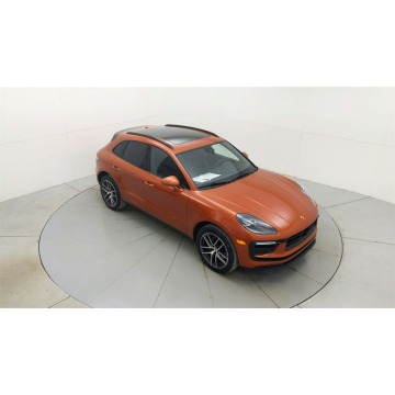 Porsche Macan  SUV 2024,  2.0 benzyna, automat - Na sprzedaż za 212 790 zł - Katowice - zdjęcie 4