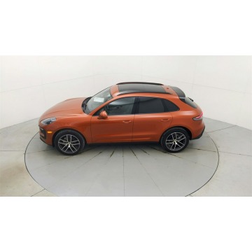 Porsche Macan  SUV 2024,  2.0 benzyna, automat - Na sprzedaż za 212 790 zł - Katowice - zdjęcie 8