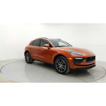 Porsche Macan  SUV 2024,  2.0 benzyna, automat - Na sprzedaż za 212 790 zł - Katowice - zdjęcie 5